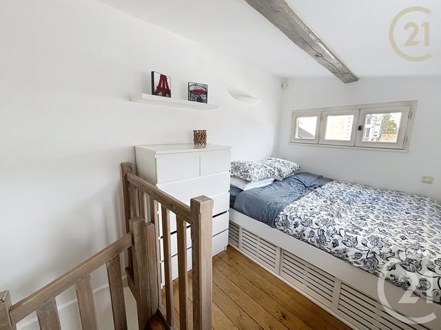 Appartement F2 à vendre - 2 pièces - 47.0 m2 - PARIS - 75018 - ILE-DE-FRANCE - Century 21 Les Abbesses