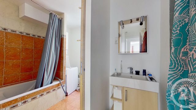 Appartement F5 à vendre - 5 pièces - 107.0 m2 - PARIS - 75009 - ILE-DE-FRANCE - Century 21 Les Abbesses