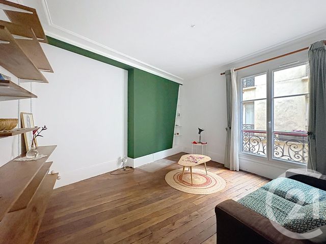 Appartement F2 à vendre - 2 pièces - 44.5 m2 - PARIS - 75018 - ILE-DE-FRANCE - Century 21 Les Abbesses