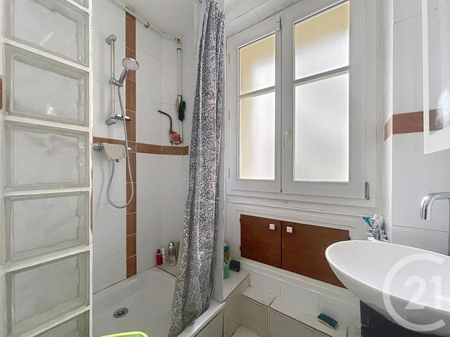Appartement F4 à vendre - 4 pièces - 59.15 m2 - PARIS - 75018 - ILE-DE-FRANCE - Century 21 Les Abbesses