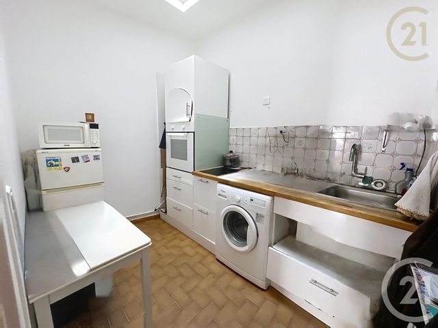 Appartement T2 à vendre - 2 pièces - 44.39 m2 - PARIS - 75018 - ILE-DE-FRANCE - Century 21 Les Abbesses