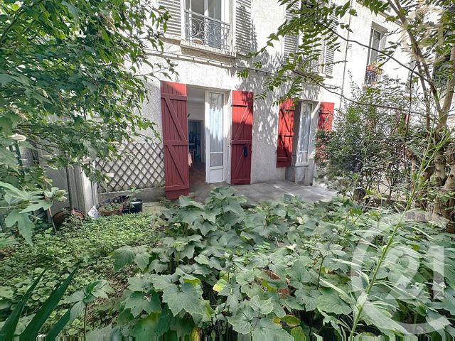 Appartement T2 à vendre - 2 pièces - 44.39 m2 - PARIS - 75018 - ILE-DE-FRANCE - Century 21 Les Abbesses